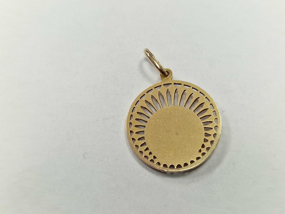 WARMET! Złoty medalik / wisiorek/ Maryjka/ 585/ 4.57 gram/ 1963-86