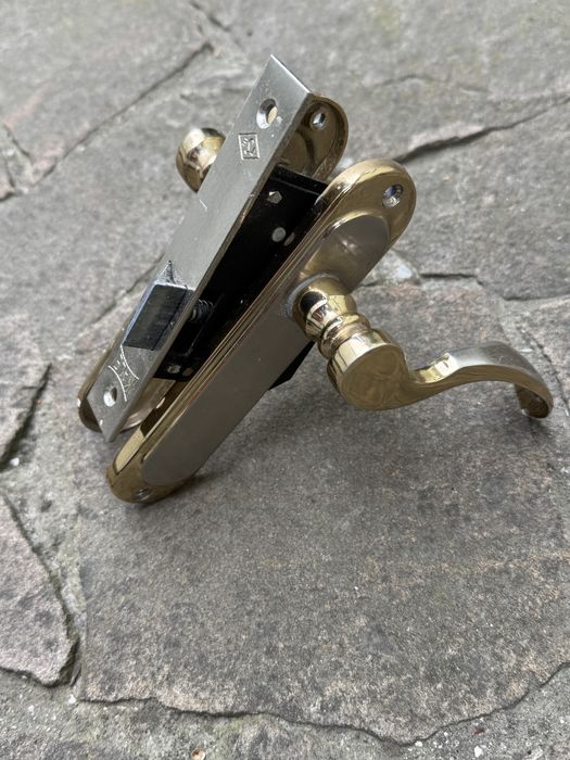 Ручка дверная  ручка