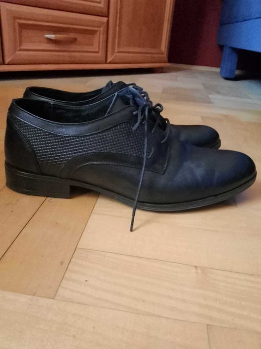 Eleganckie buty męskie do garnituru męskie rozm.39