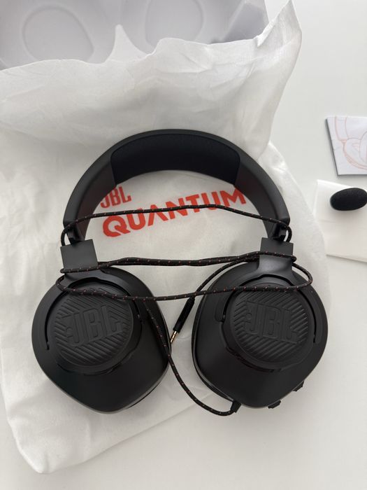 Headphones JBL Quantum como novos