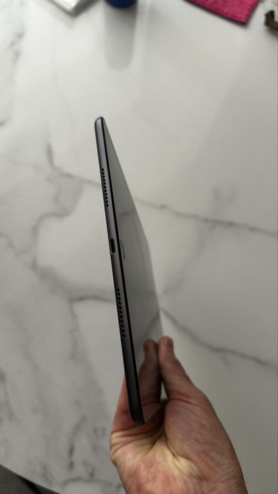 Планшет iPad Air 3 10.5 дюйми WiFi, LTE, 64Гб