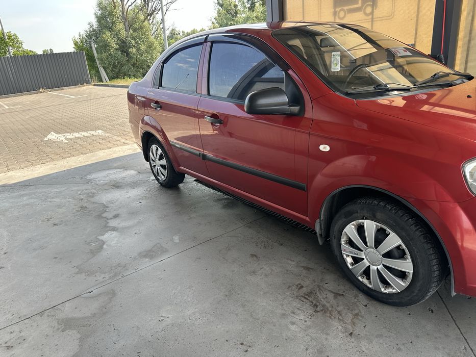 Shevrolet Aveo  1.5 корея