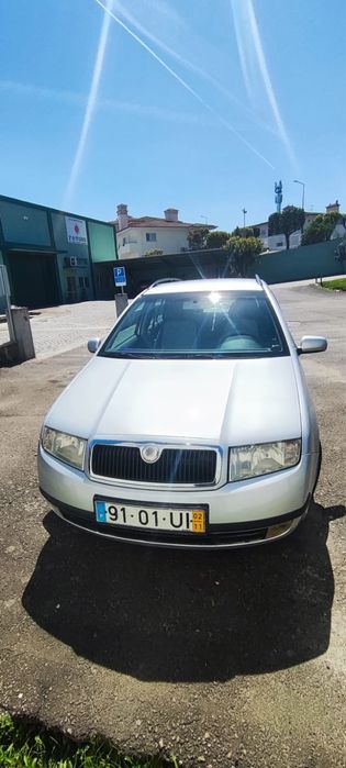 Skoda Fabia 1.4 16V | 178.000 km | Ecrã Android + Câmara | Revisão Feita