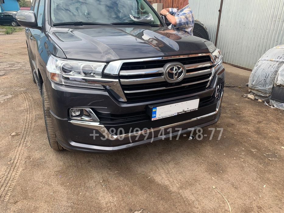 Решетка радиатора Executive Lounge TOYOTA Cruiser 200 LC200 Решітка