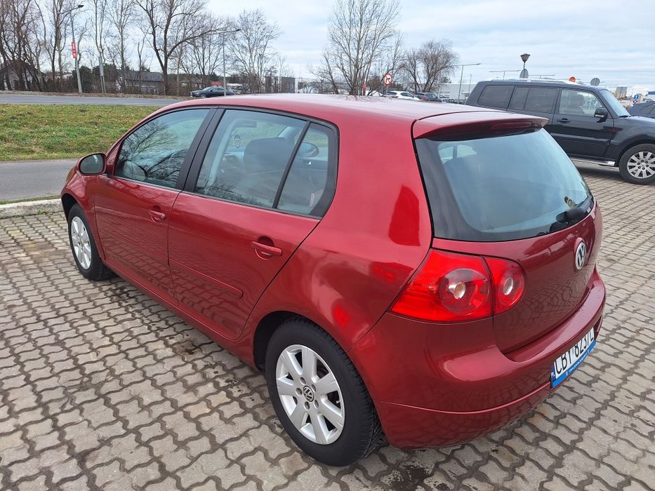 Volkswagen Golf V 1.4 benzyna rok 2004 bardzo zadbany