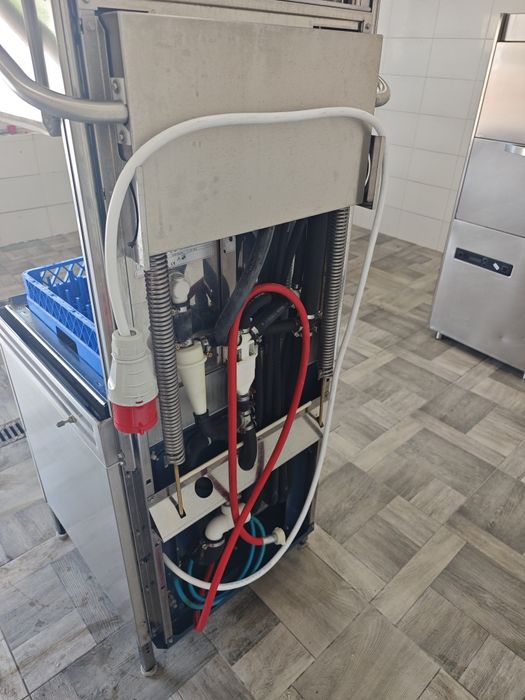 Посудомийна машина купольна Miele G7727