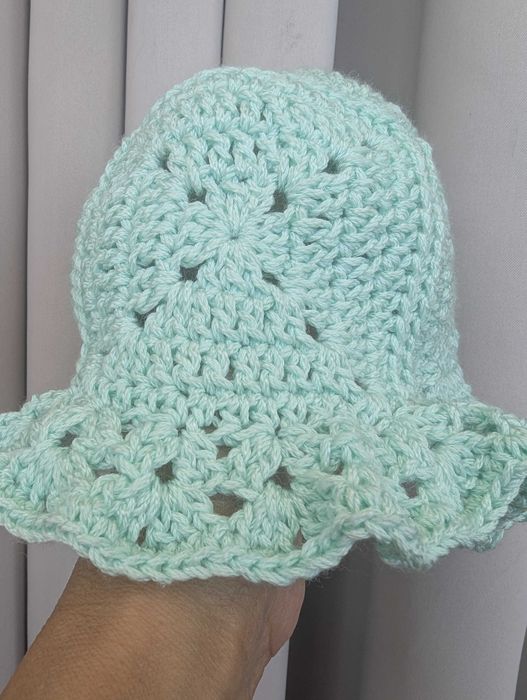 Conjunto Crochê Mãe e Filho/Filha – Chapéus e Scrunchie Verde Água