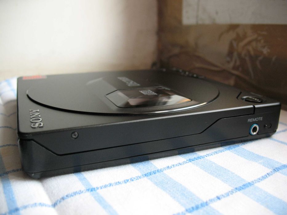 Продам Sony RM-DM5K - комплект дист. управления Walkman/Discman новый