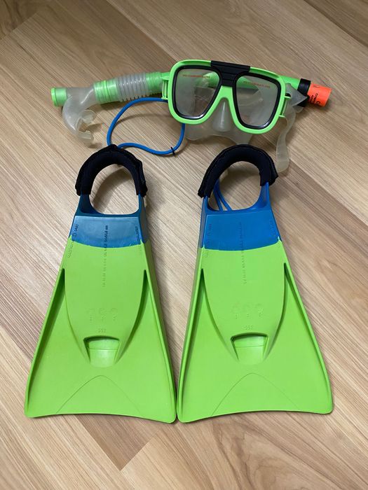 Nadadeiras Radbug Triboard  (nº38-39) + Conjunto de mergulho Intex (mascara e tubo respirador)