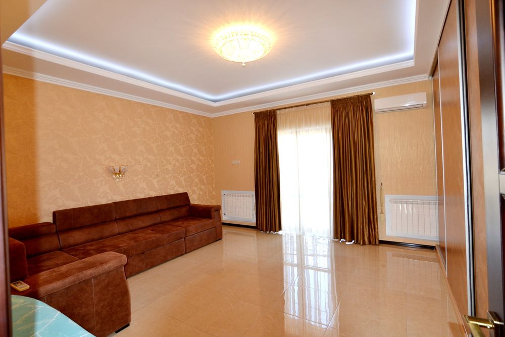 Здам будинок, без %, 380 м², Осокорки, Славутич, КМ Золоче, Вишеньки