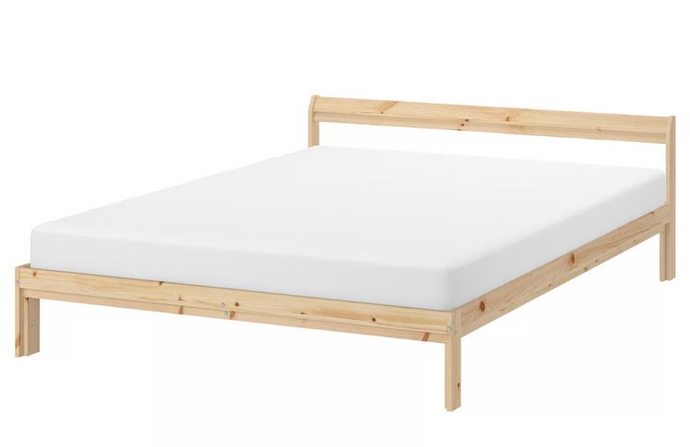Cama de casal madeira da Ikea usada como nova