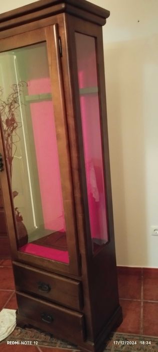 Armeiro com capacidade de 4 armas