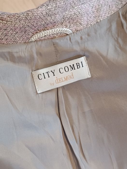 Wełniana ciepła marynarka damska wełna dziewicza schurwolle rozmiar 44