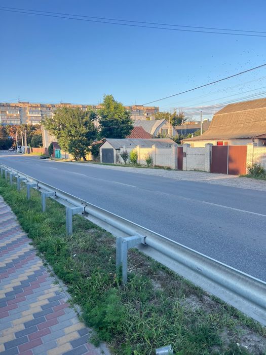 Продам земельну ділянку під комерцію