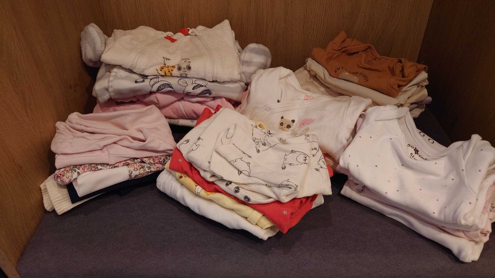 Paka ubranek niemowlecych dla dziewczynki 62
