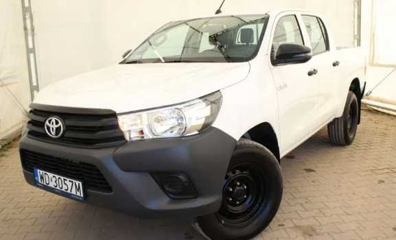 Разборка Toyota Hilux бампер комплектний