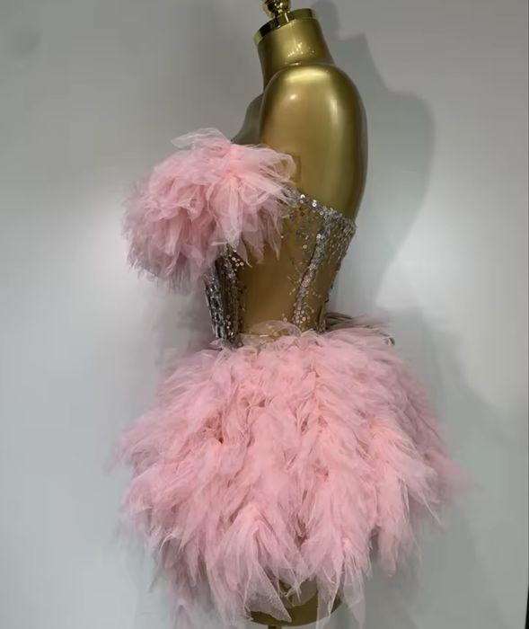 Rozowa sukienka pióra doda piorka zdobiona exclusive butik