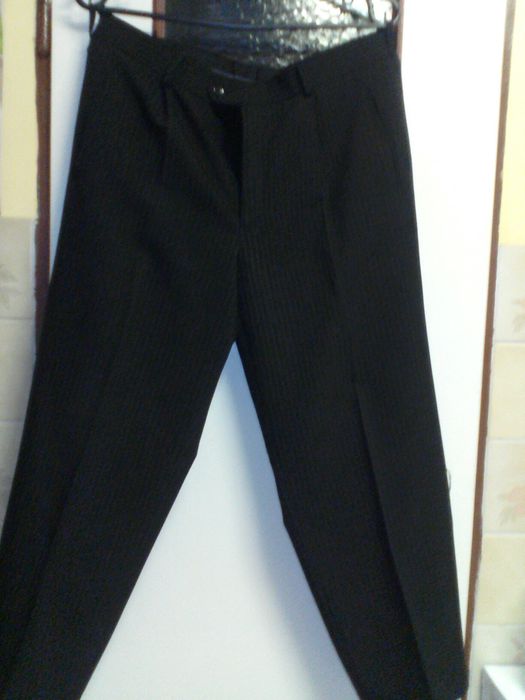 23. Trzyczęściowy garnitur 170/100