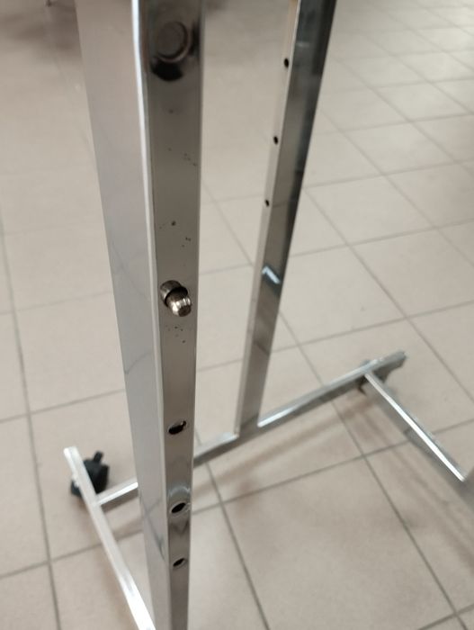 Stojak ekspozytor na odzież gondola