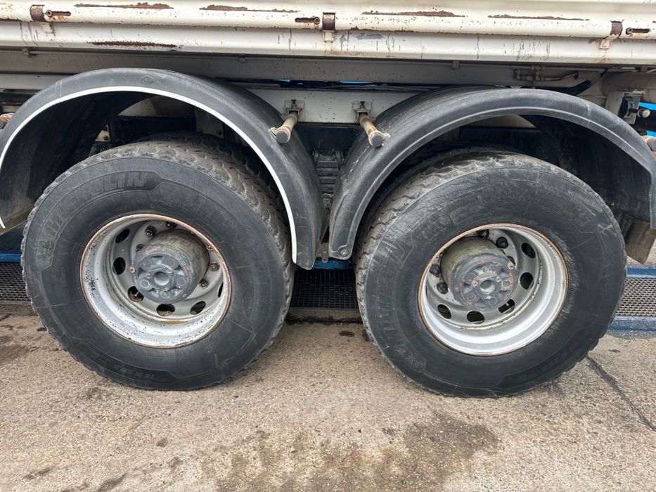 Scania P380 BI Basculante 6x4