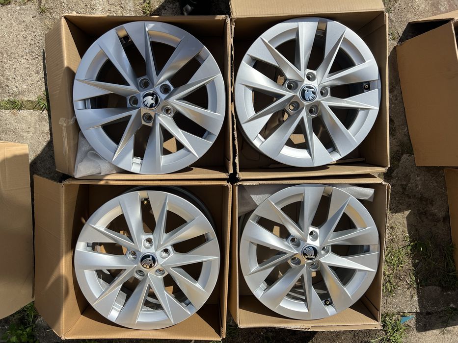 Felgi 17 cali SKODA Octavia 4 5E Golf 6 7 oryginał FV