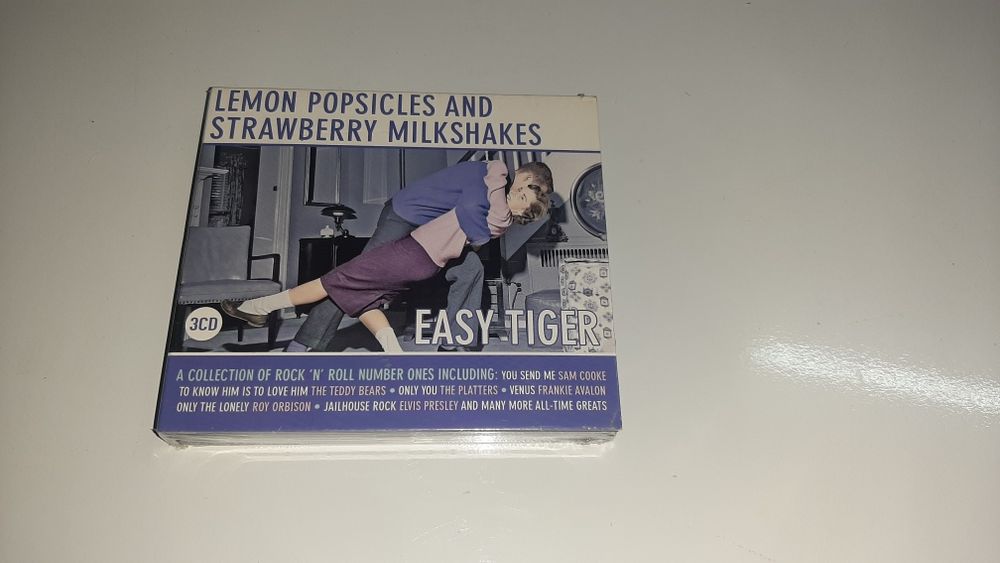 compilacao de 3cd's de Rock n roll ... 75 músicas!