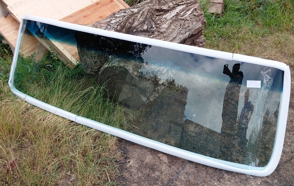 Скло лобове(вітрове)Зіл 4331, Зіл  Бичок  5301,ЗИЛ 433360,ЗИЛ 4331 Зил