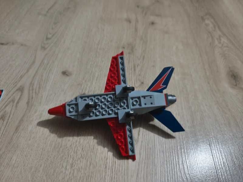 LEGO 60177 – Airshow Jet