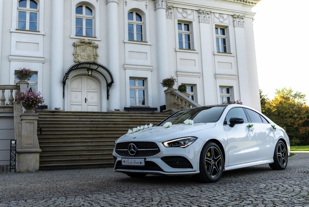 Wynajem auta do ślubu Mercedes CLA AMG LINE 550-700zł