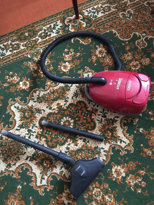 Пилосос.     .    .