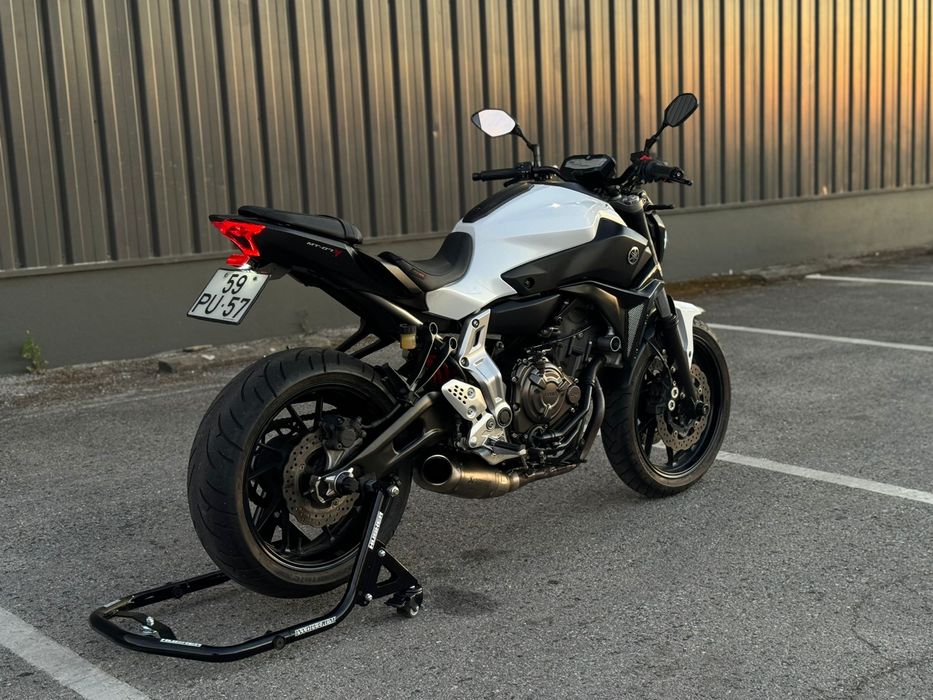 MT-07 - Akrapovic