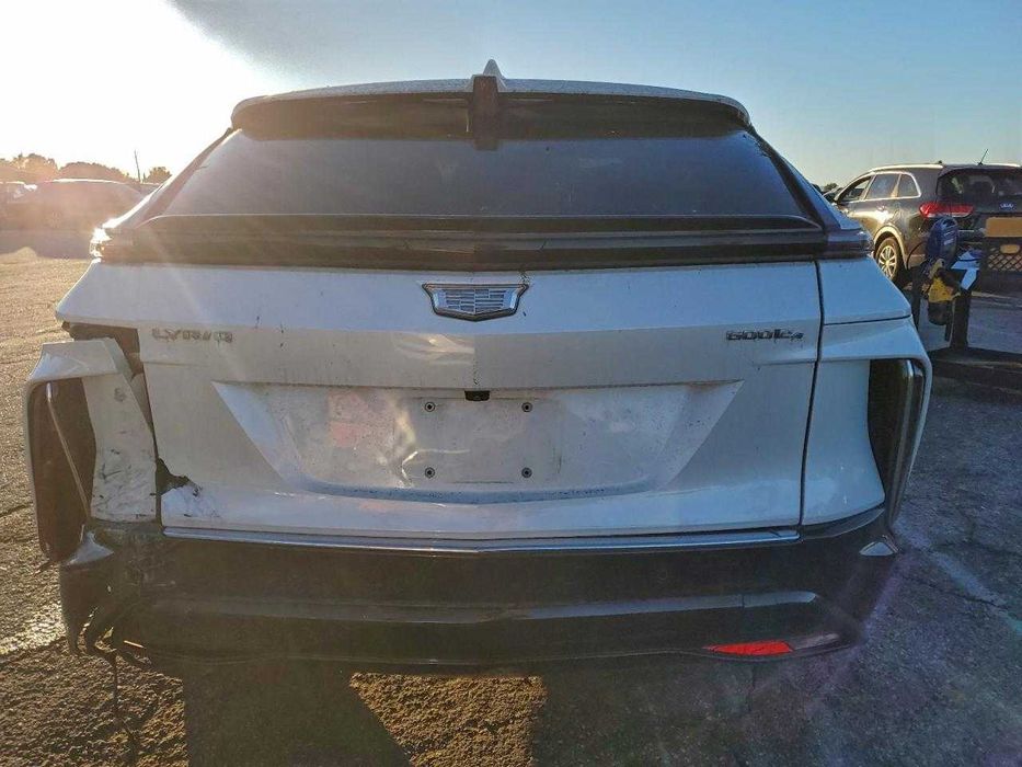 2023 Cadillac LYRIQ TECH з урахуванням нового мита