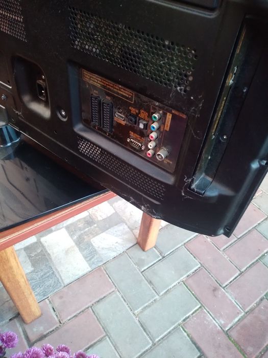 Продам тв не працює