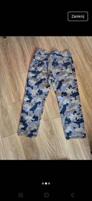 Spodnie jeansowe bershka 40