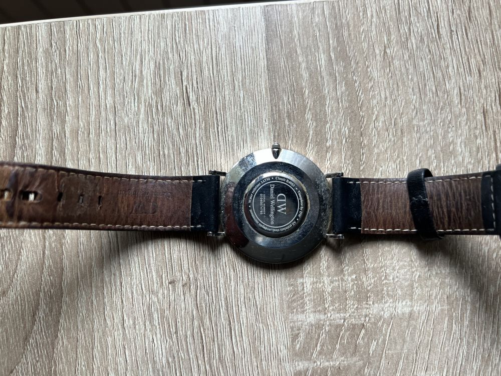 Daniel Wellington Classic B40S5 meski zegarek