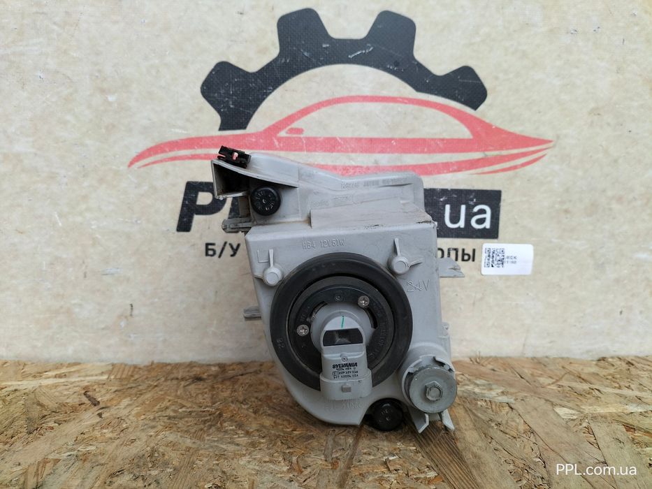 Lexus IS II 2005-2010 Фара противотуманная левая туманка