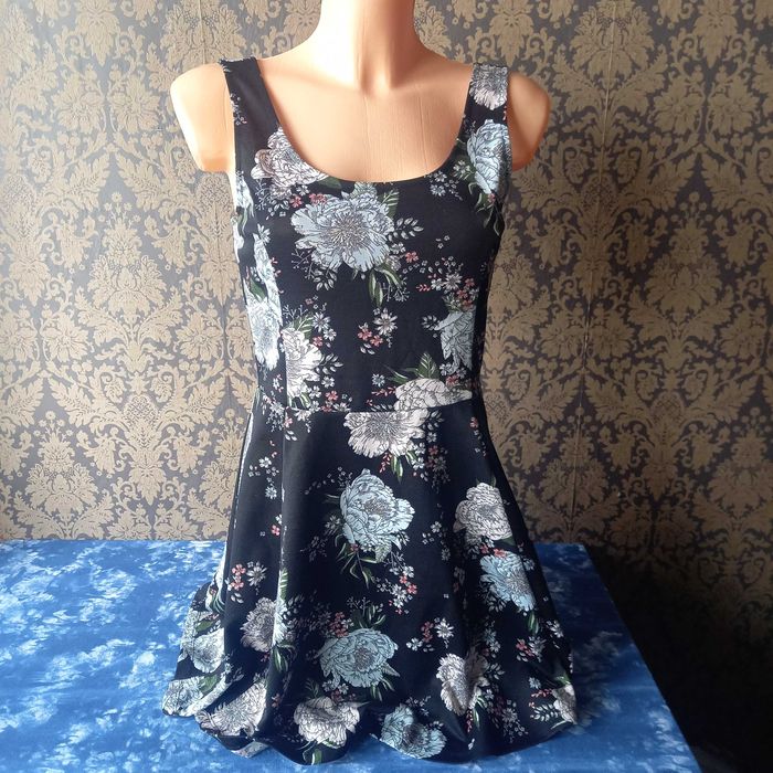 sukienka w kwiaty H&M m