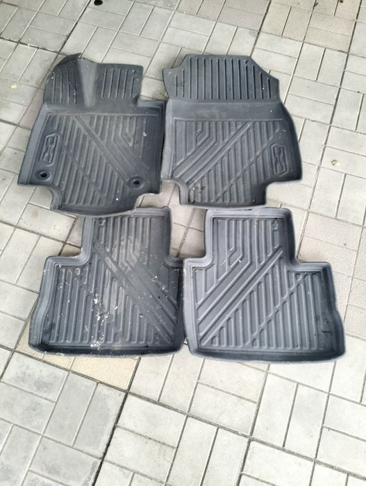 Toyota Rav4 коврики