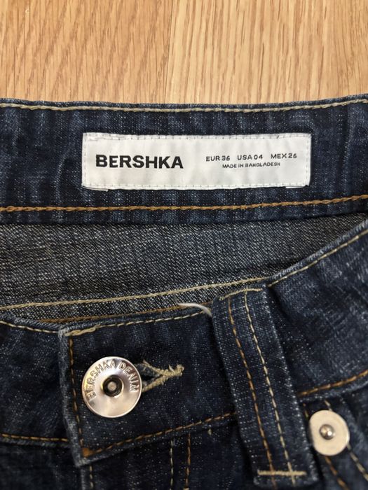 Мішкуваті розкльошені джинси “Bershka” з низькою посадкою