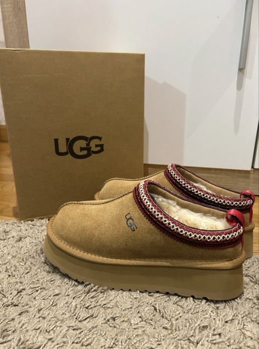 UGG Tazz II - Tamanho 36