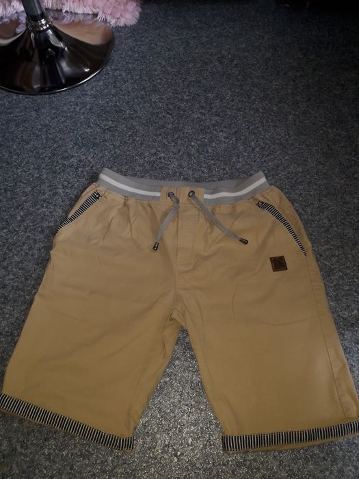 Продам мужские шорты