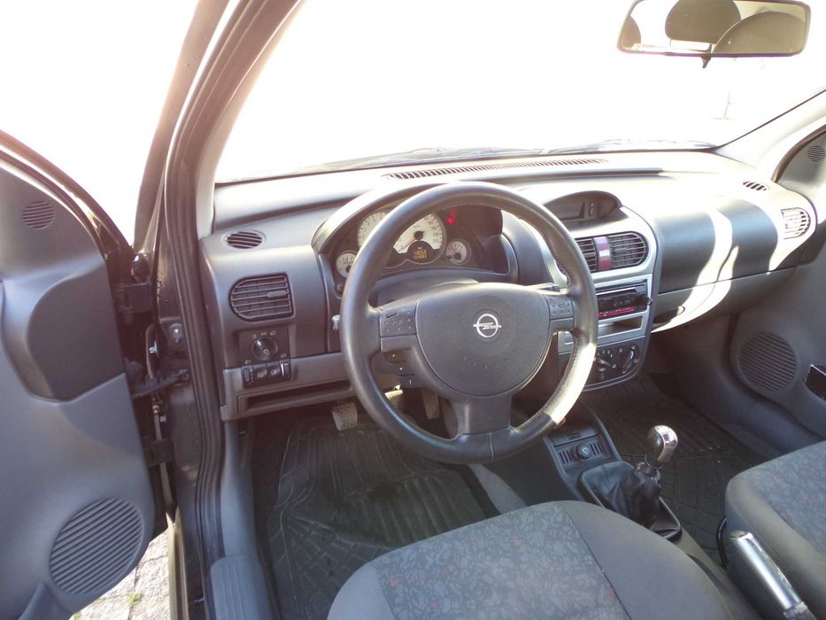 Opel Corsa 1.2 Sport 75 cv ano 2001