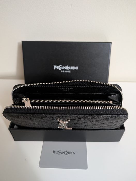 Carteira Yves Saint Laurent
