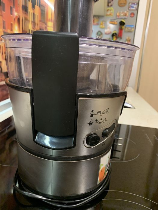 Продам соковижималку tefal