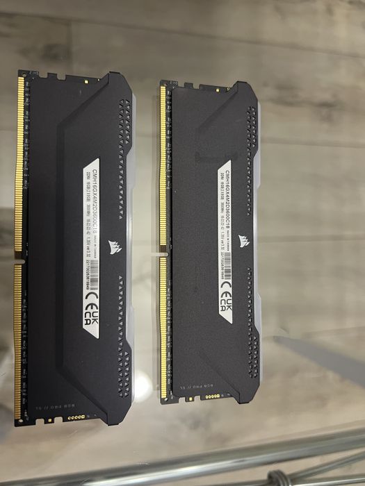 RAM DDR4 Corsair Vengeance RGB 3600mHz 2x8GB
