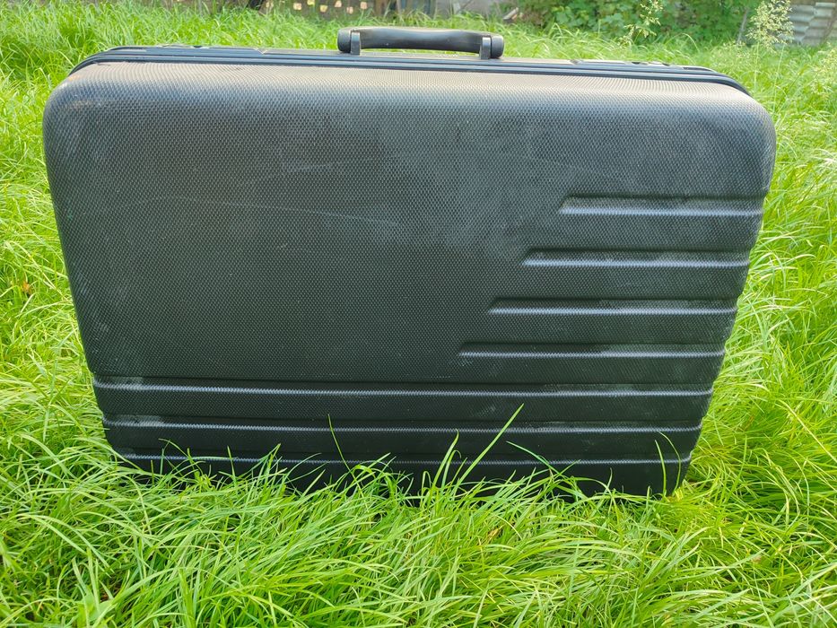 Чемодан Dario, на колесах