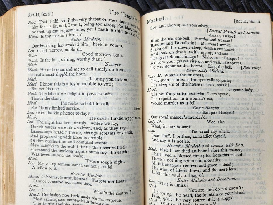 William Shakespeare-2 Livros Tragédias e Comédias