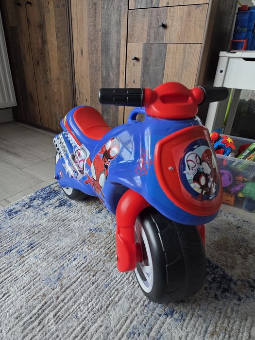 Spiderman, jeździk Motor jak nowy