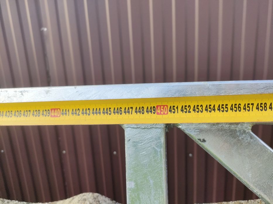 Brama przesuwna ocynk 4.5 m światła 147 cm wysoka