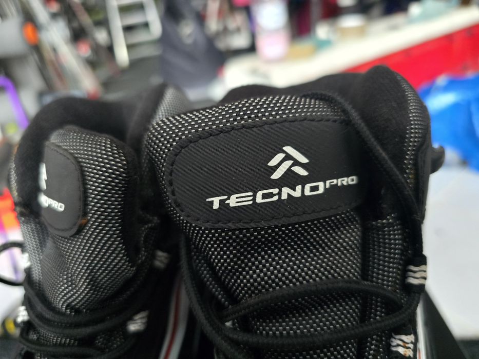 Buty biegowe 40 r.biegówki Sns profil bardzo zadbane mało co  używane